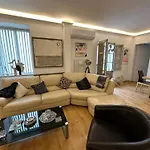 Central Gzira The Apartment Of An Artist