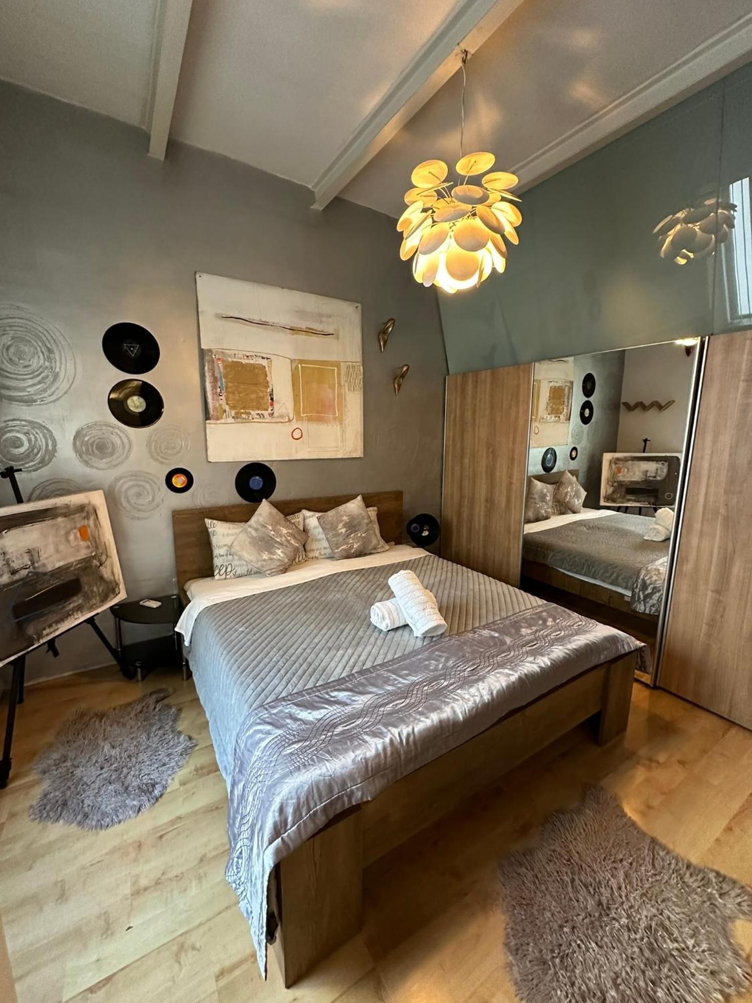 Apartment The Of An Artist Gzira